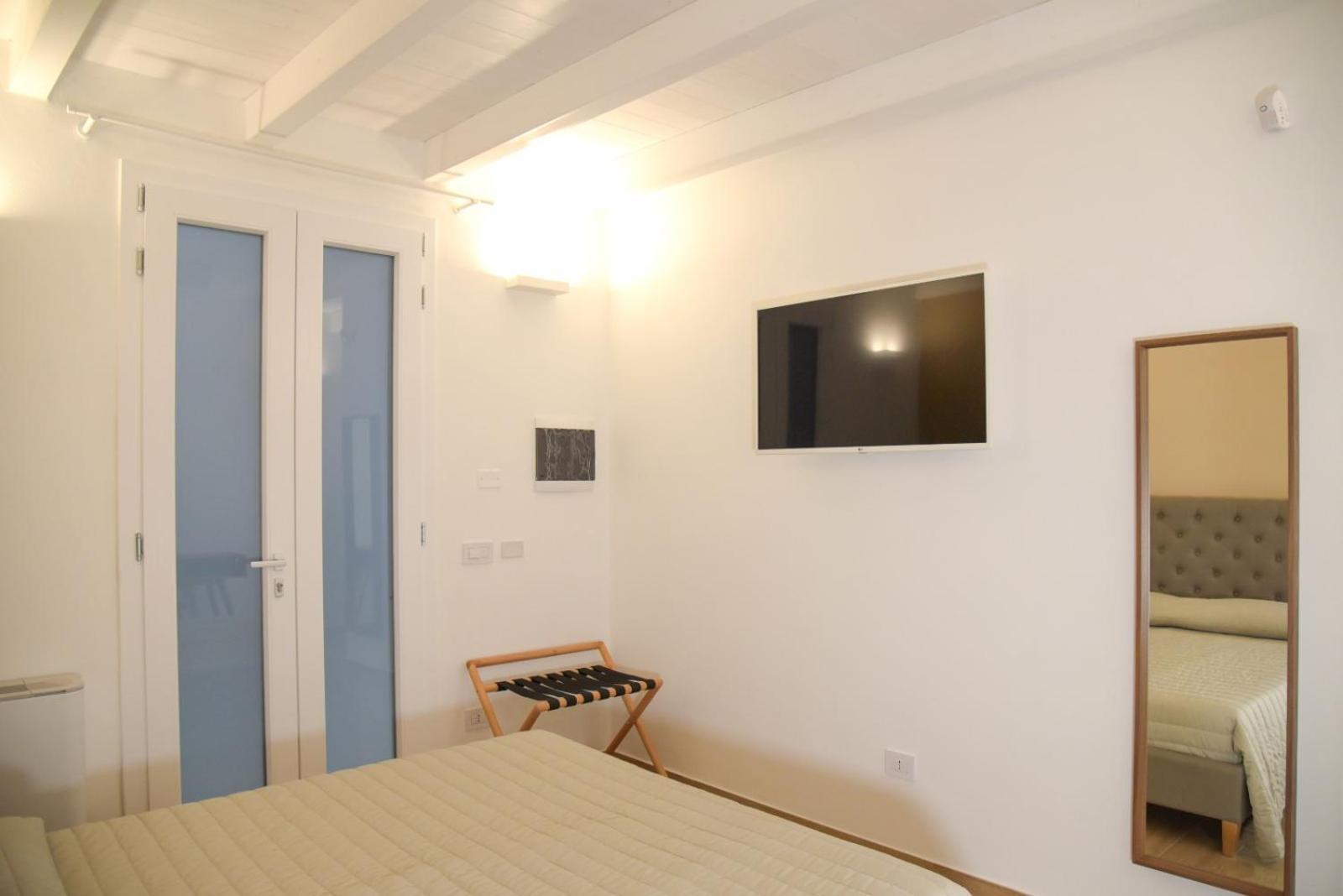 Serenity Apulian Rooms Trepuzzi Екстериор снимка